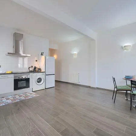 Museo Funicular Center By Next Stop