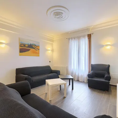 Museo Funicular Center By Next Stop *